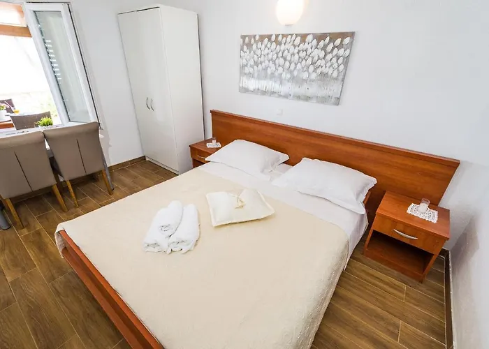 Apartment Seaside Secluded Apartments Lavdara, Dugi Otok - 435 *